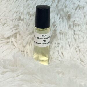 Phantom (M) Type Fragrance Oil 1/3 Glass Roll-On Bottle